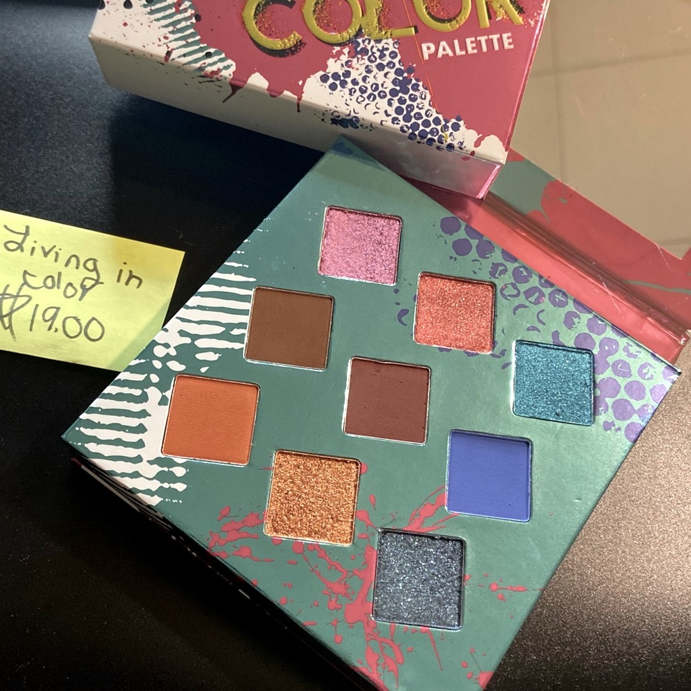 🎊Living Color Pallet🎊 - Picture 2 of 2